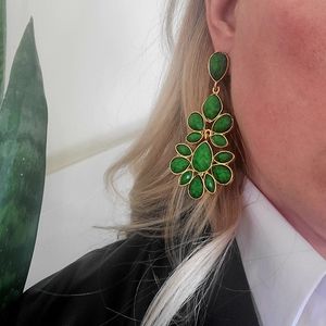 Emerald green drop earrings
